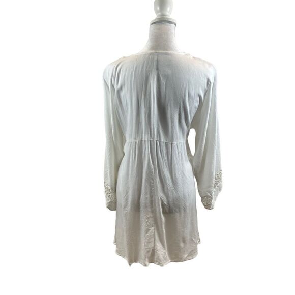 Brand new without Tags Raviya Brand White Bell Sleeve Swim Cover Up Size Small - Picture 6 of 10